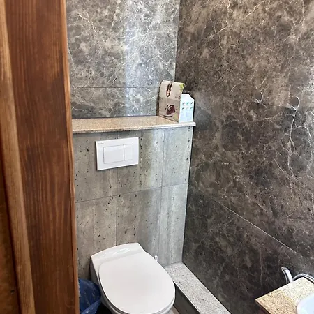 Hyggelig Lejlighed I Centrum Af Apartamento *
